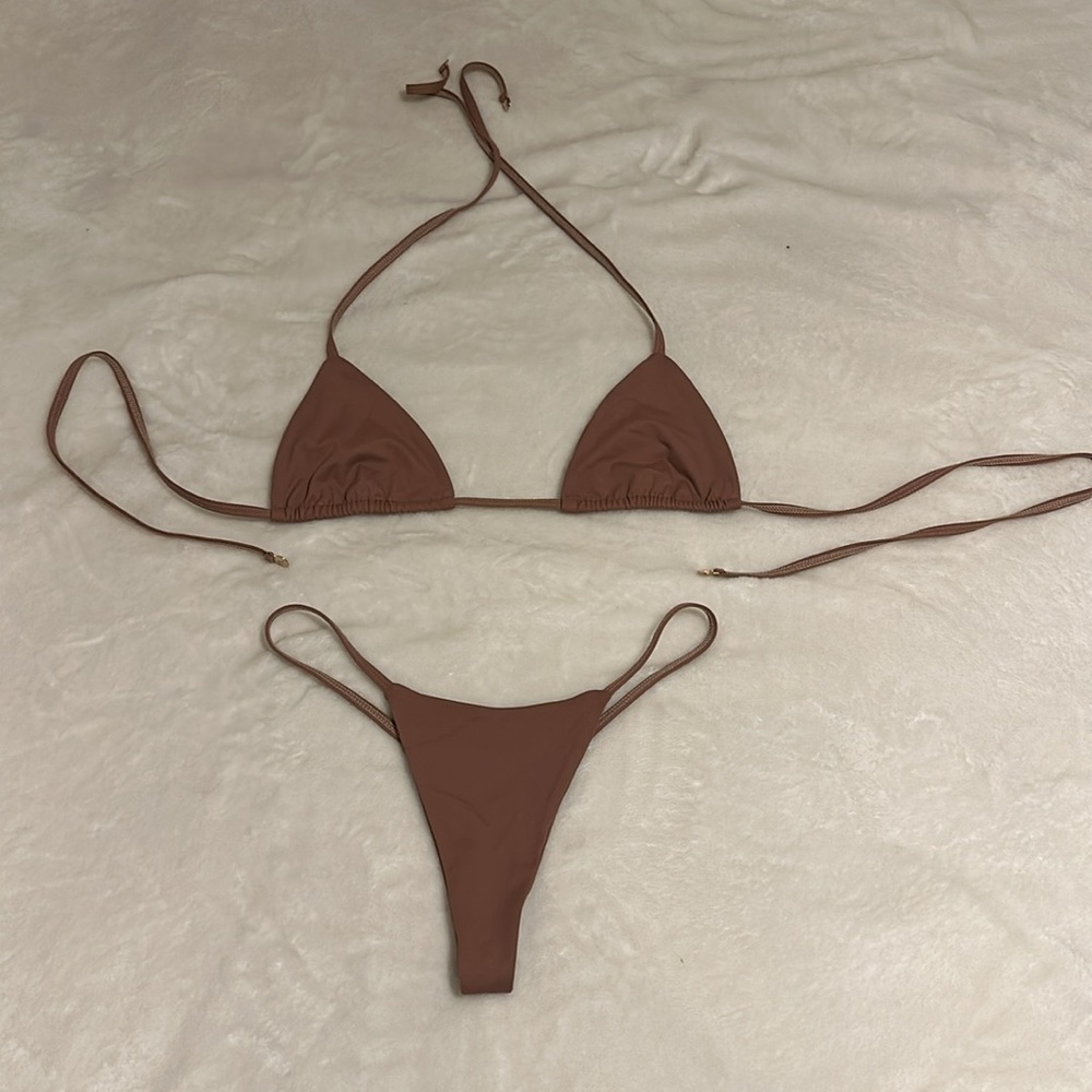 Kristen Lonie Nutmeg Bikini